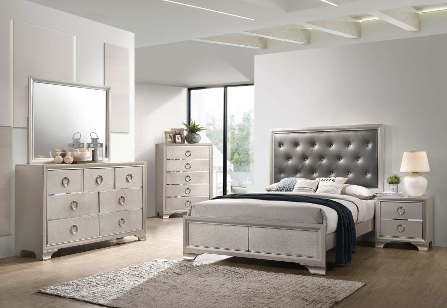 CoasterEveryday Salford 7-Drawer Dresser Metallic Sterling