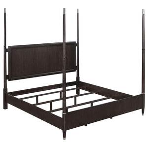 Emberlyn Poster Bed Brown