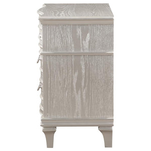 CoasterElevations Evangeline 3-Drawer Nightstand Silver Oak