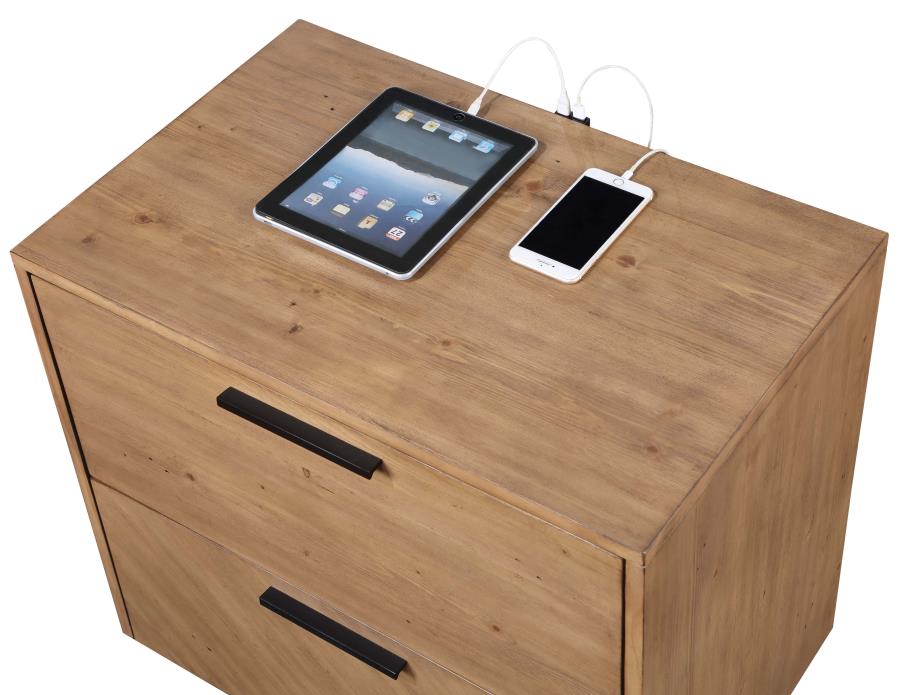 CoasterEssence Taylor 2-Drawer Rectangular Nightstand With Dual USB Ports Light Honey Brown