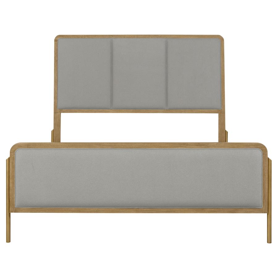 CoasterElevations Arini Upholstered Panel Bed Sand Wash And Grey