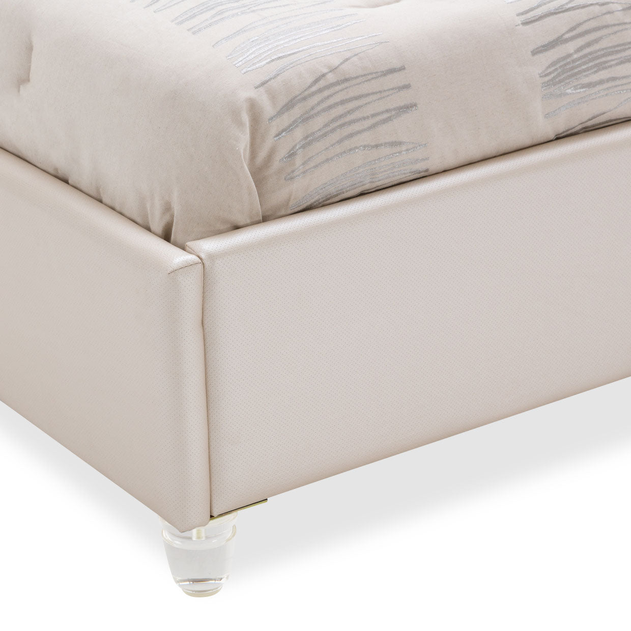 Michael Amini GLIMMERING HEIGHTS Upholstered Bed