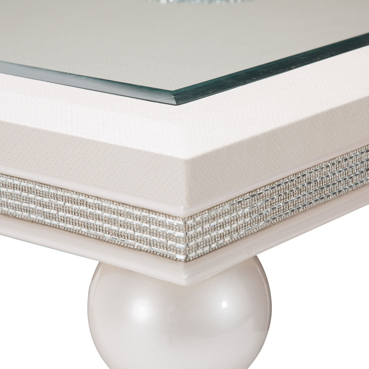 GLIMMERING HEIGHTS 4 Leg Dining Table